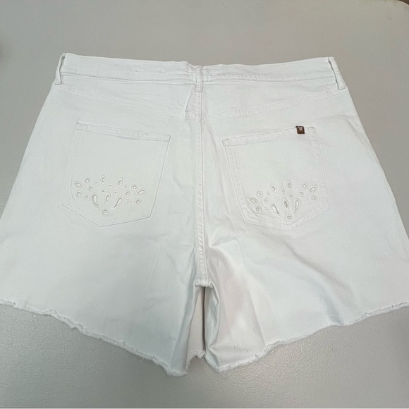 Jessica Simpson Women's White Beloved High Waist Denim Short Size 20W - Picture 6 of 13